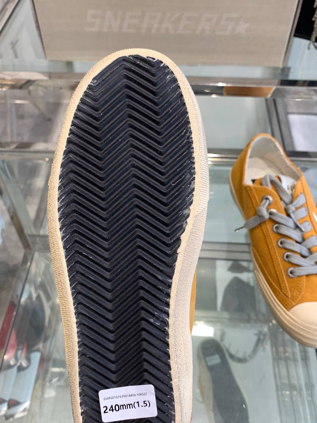 V-STAR LTD SNEAKERS IN MARIGOLD SUEDE WHITE STAR