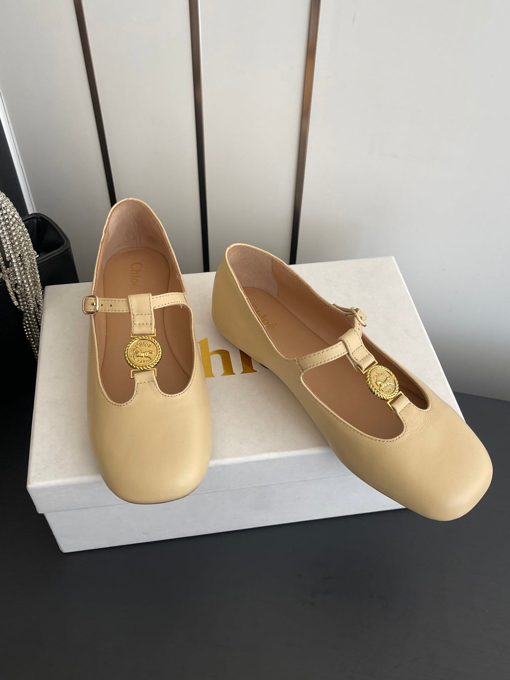 CHLOÉ 26S MARY JANE SHOES IN BEIGE CALFSKIN