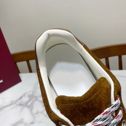 GUCCI 26S SNEAKER IN BROWN SUEDE