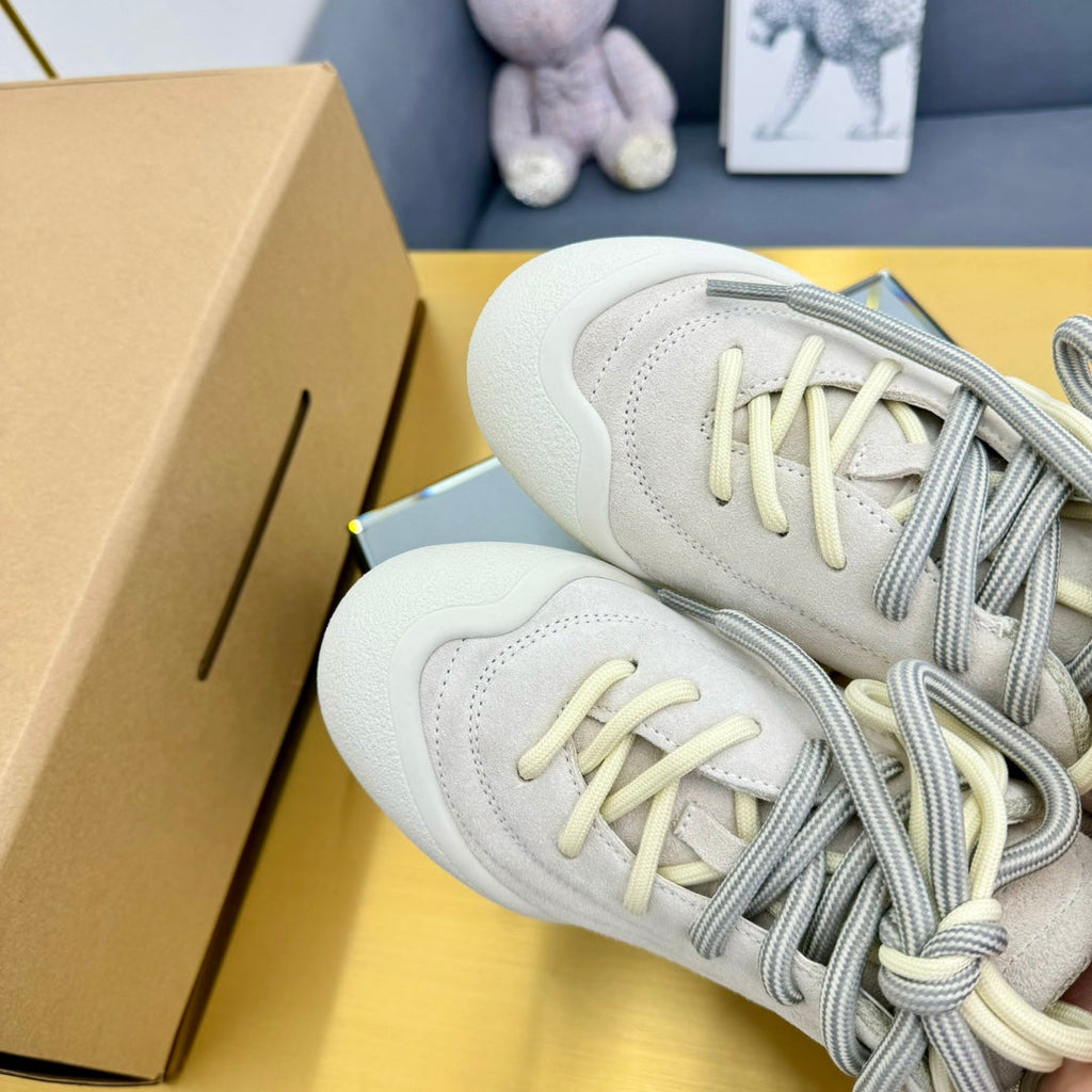 FLEXION SNEAKER IN LIGHT BEIGE SUEDE AND CALFSKIN