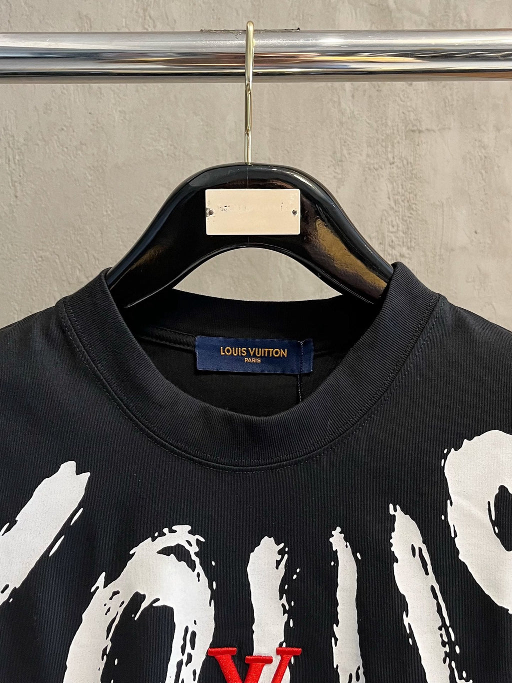 LV T-SHIRT IN BLACK COTTON 238860