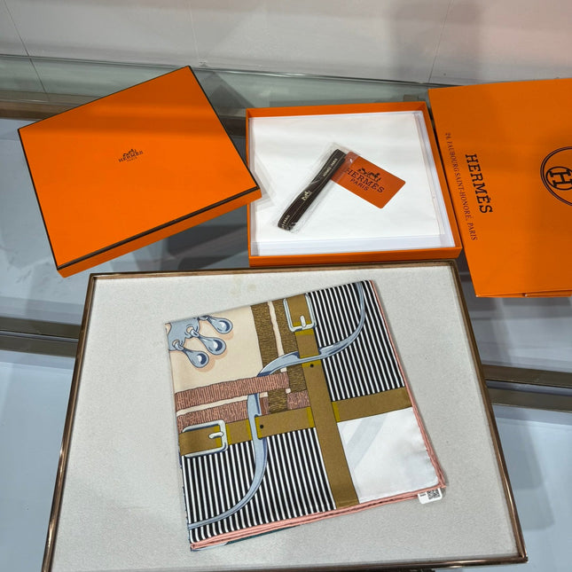 HERMES 26S SCARF 90 IN SILK 307102
