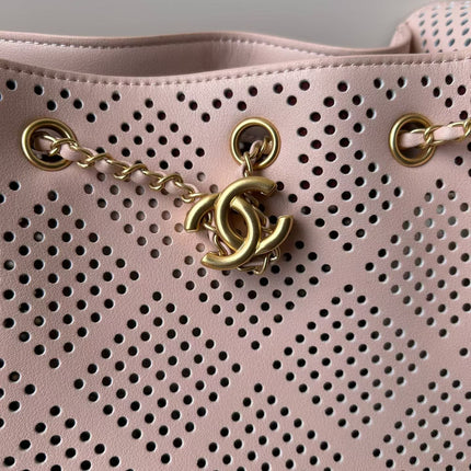 CHANEL 26S HOBO BAG MEDIUM 30 IN LIGHT PINK PERFORATED CALFSKIN GOLD HARDWARE