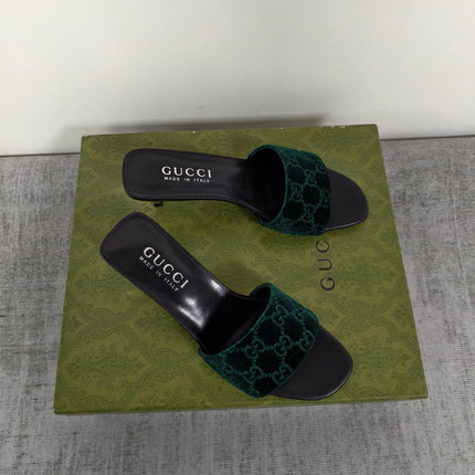 GUCCI 26S MULE SANDALS 55MM IN DARK GREEN VELVET GG EMBOSSED