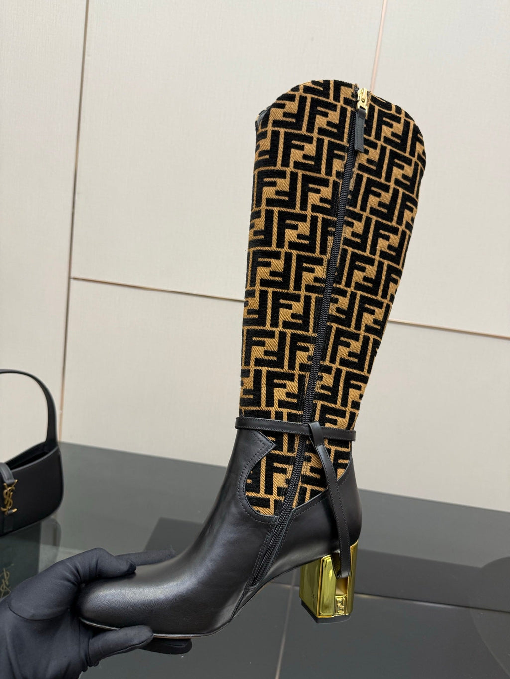 FENDI 25S KNEE-HIGH BOOTS 50 MM IN BLACK CALFSKIN AND BROWN FABRIC PRINT LOGO