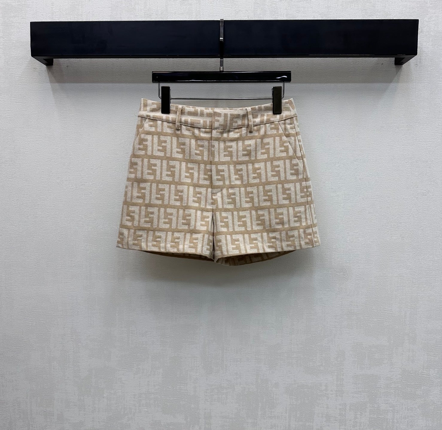 FENDI JACQUARD MOTIF SET IN BEIGE