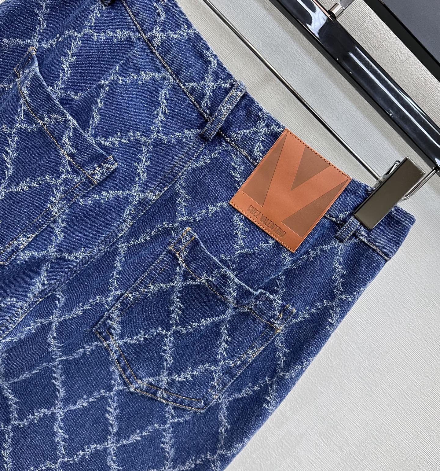VALENTINO 26S DENIM JEANS 198