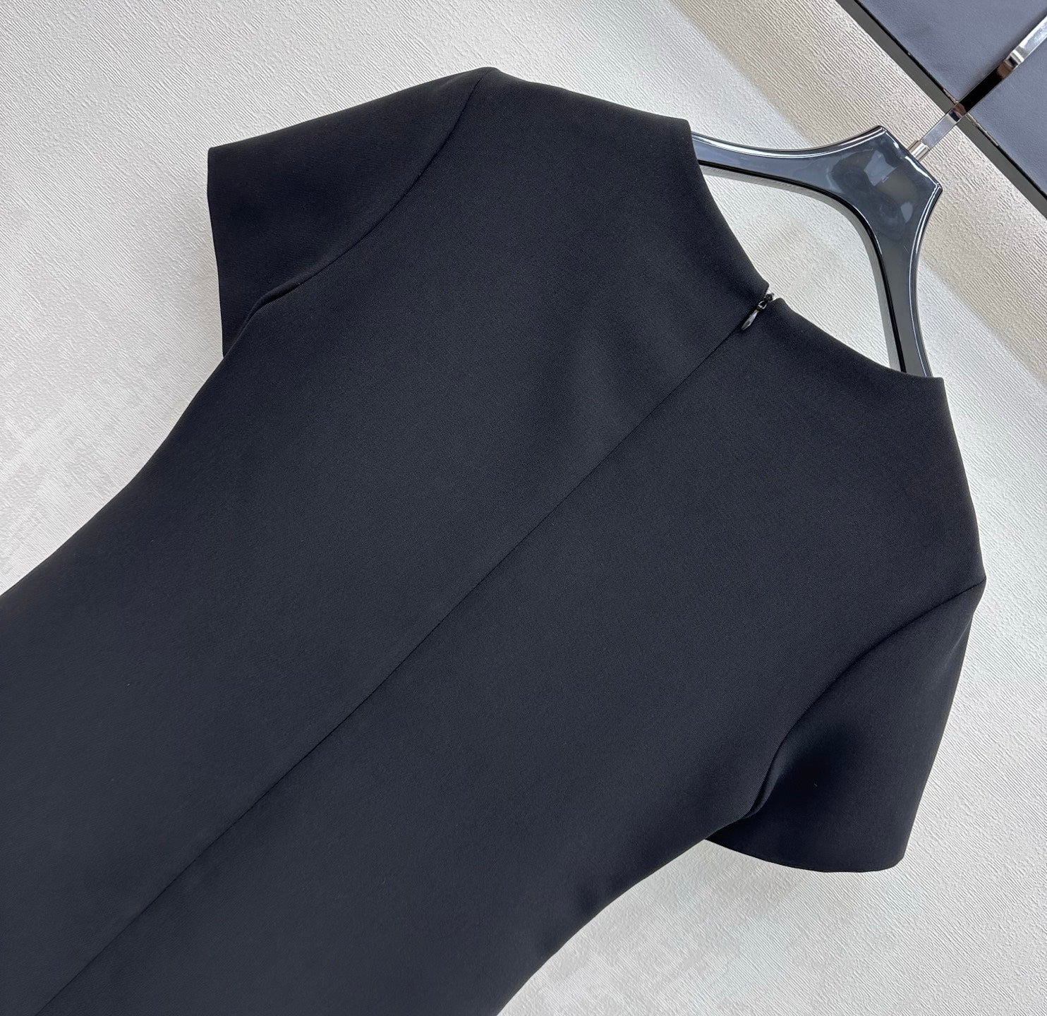 VALENTINO 26S V-NECK DRESS 155