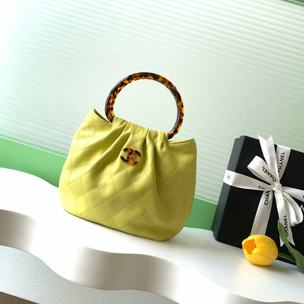 CHANEL 26S HAND BAG MEDIUM 24 IN LIME YELLOW LAMBSKIN GOLD HARDWARE