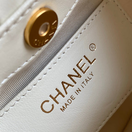 CHANEL 26S HAND BAG 24 IN IVORY WHITE LAMBSKIN GOLD HARDWARE