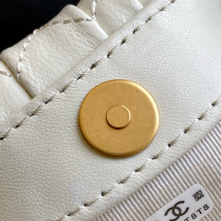 CHANEL 26S HAND BAG 12 IN IVORY WHITE LAMBSKIN GOLD HARDWARE