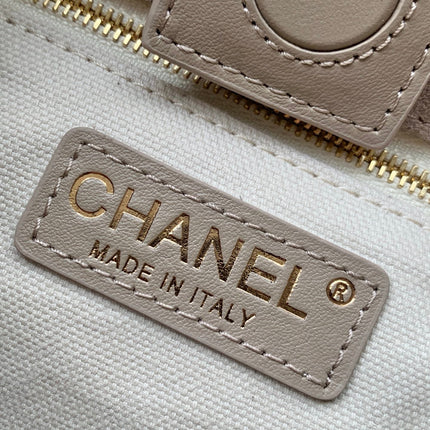 CHANEL 26S BUCKET SHOULDER BAG MEDIUM 29 IN LIGHT BEIGE SUEDE AND CALFSKIN GOLD HARDWARE