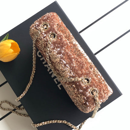 CHANEL 26S SEQUINS FLAP BAG 21 IN BROWN TWEED AND CALFSKIN GOLD HARDWARE