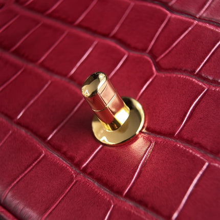 CHANEL 26S WALLET ON CHAIN 22 IN DARK RED CROCODILE-EMBOSSED CALFSKIN GOLD HARDWARE