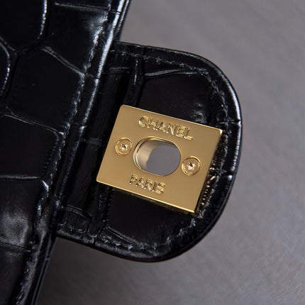 CHANEL 26S WALLET ON CHAIN 22 IN BLACK CROCODILE-EMBOSSED CALFSKIN GOLD HARDWARE