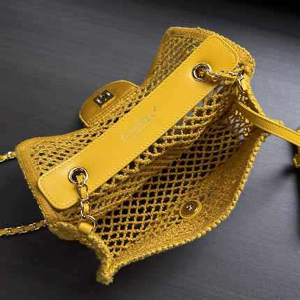 CHANEL 26S SMALL CLASSIC FLAP BAG 21 IN YELLOW OPEN-WEAVE CROCHET GOLD HARDWARE