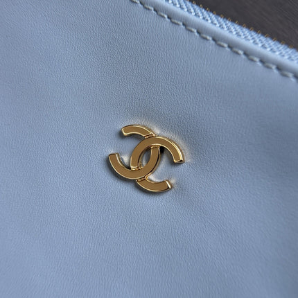 CHANEL 26S SMALL CLASSIC FLAP BAG 21 IN LIGHT BLUE OPEN-WEAVE CROCHET GOLD HARDWARE