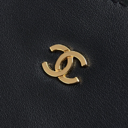 CHANEL 26S SMALL FLAP BAG 21 IN BLACK MESH-WOVEN RAFFIA AND CALFSKIN GOLD HARDWARE