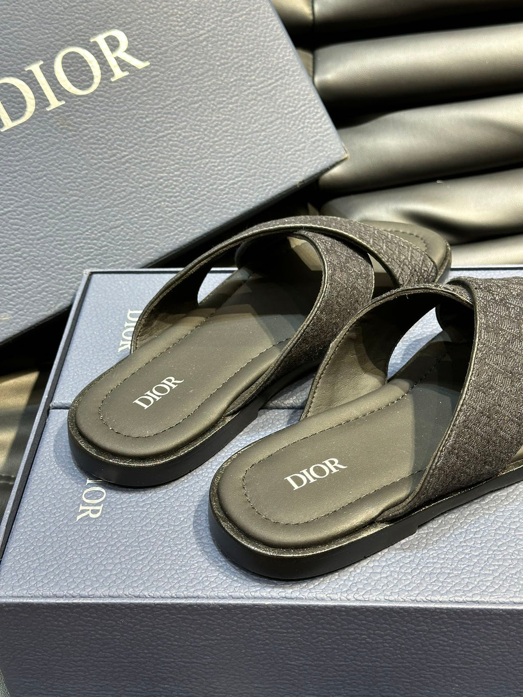 CD ALIAS SANDAL BLACK AND JUNIPER JACQUARD