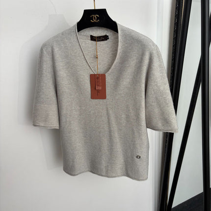 LORO PIANA 26S SHORT-SLEEVE V-NECK KNIT TOP 916
