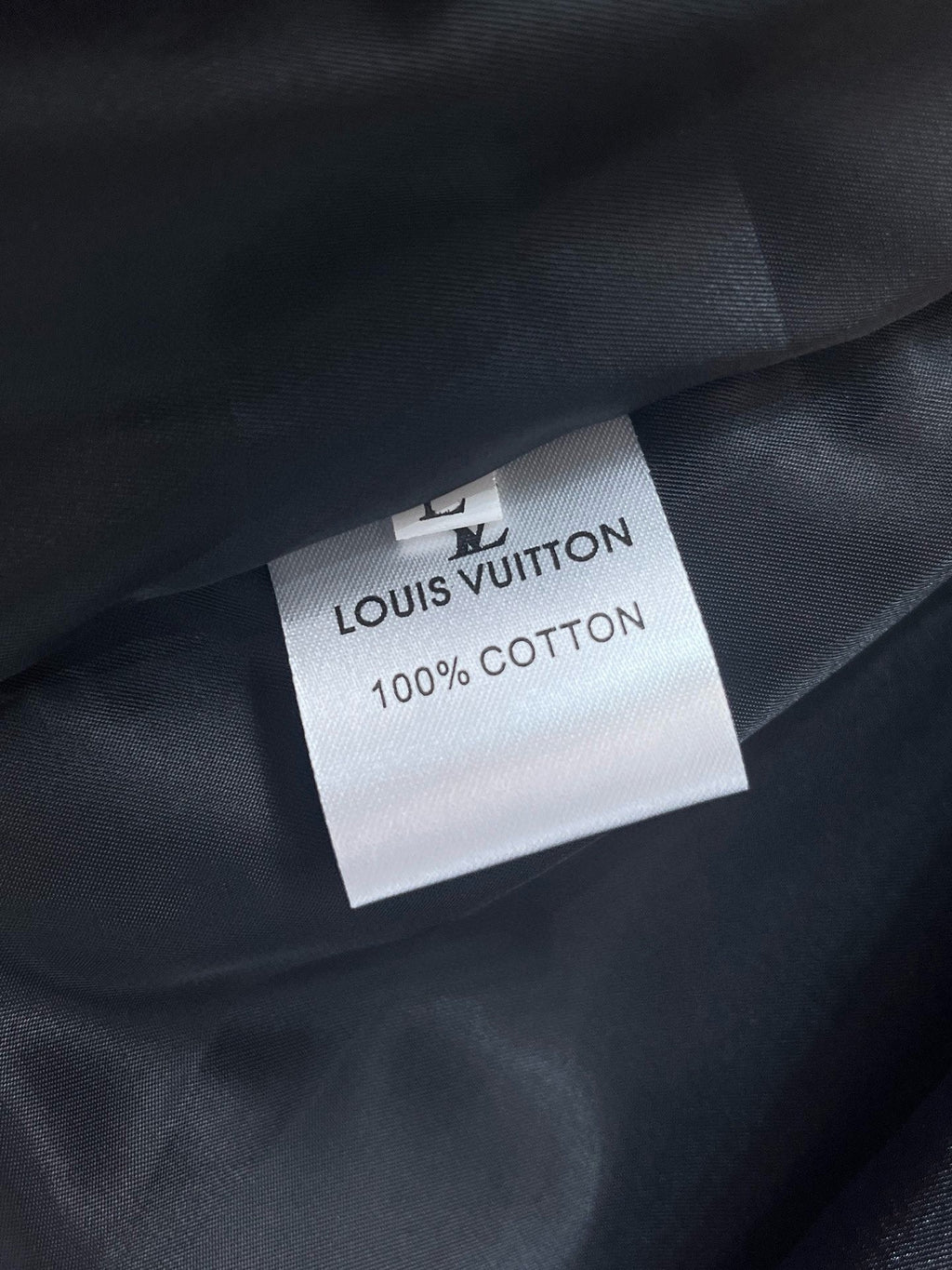 LV BLACK MONOGRAM JACKET 239559