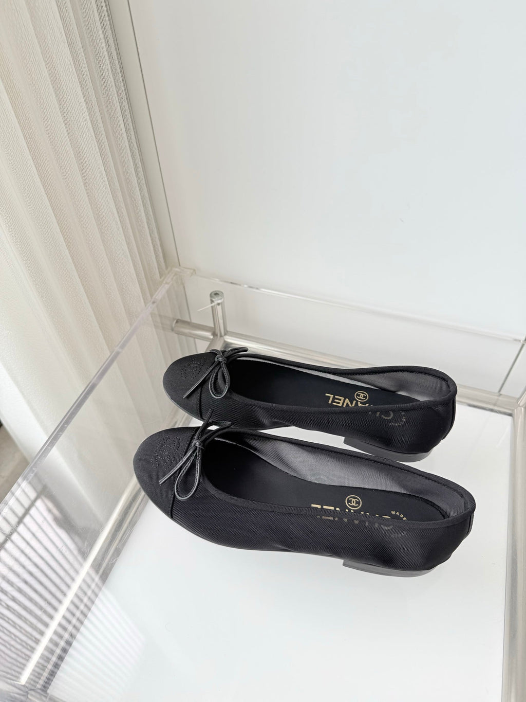 CHANEL 26S BALLET FLATS IN BLACK MESH TOE CAP AND BOW