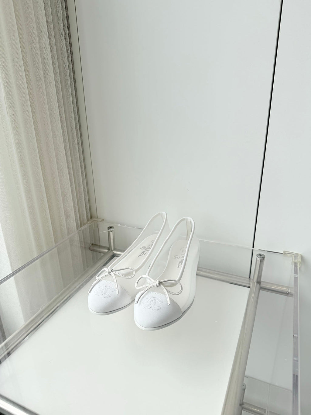 CHANEL 26S BALLET FLATS IN WHITE MESH TOE CAP AND BOW