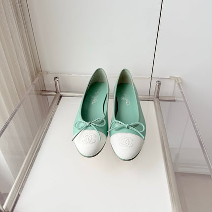 CHANEL 26S BALLET FLATS IN MINT GREEN CALFSKIN WITH WHITE TOE CAP AND BOW