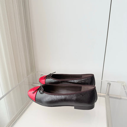 CHANEL 26S BALLET FLATS IN DARK BROWN CALFSKIN WITH RED PATENT TOE CAP & BOW