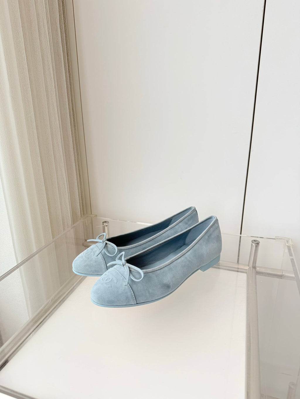 CHANEL 26S BALLET FLATS IN LIGHT BLUE SUEDE WITH BOW