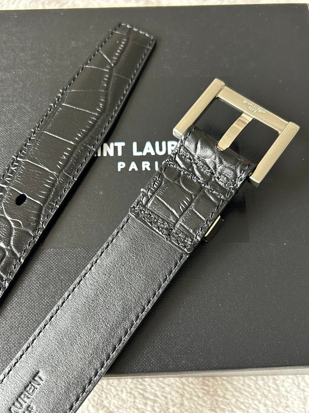 YSL 25S BELT 30 MM IN BLACK CROCODILE-EMBOSSED LEATHER 543666