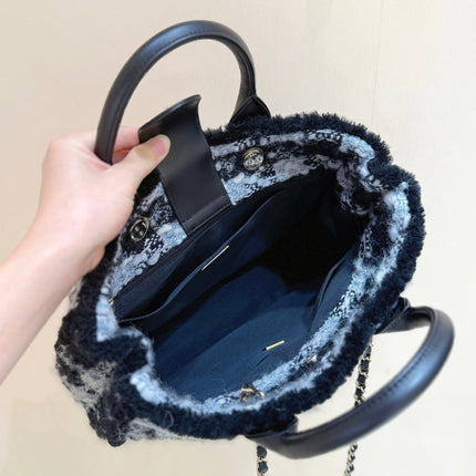 CHANEL 26S TOTE BAG 32 IN BLACK AND WHITE CALFSKIN TWEED
