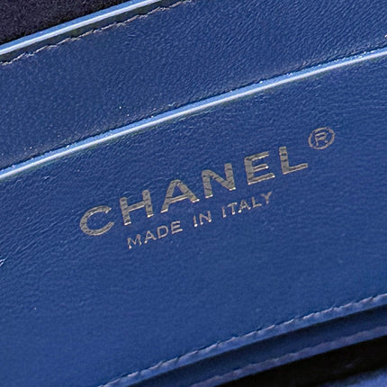 CHANEL 26S TOTE BAG 25 IN BEIGE FABRIC AND BLUE CALFSKIN