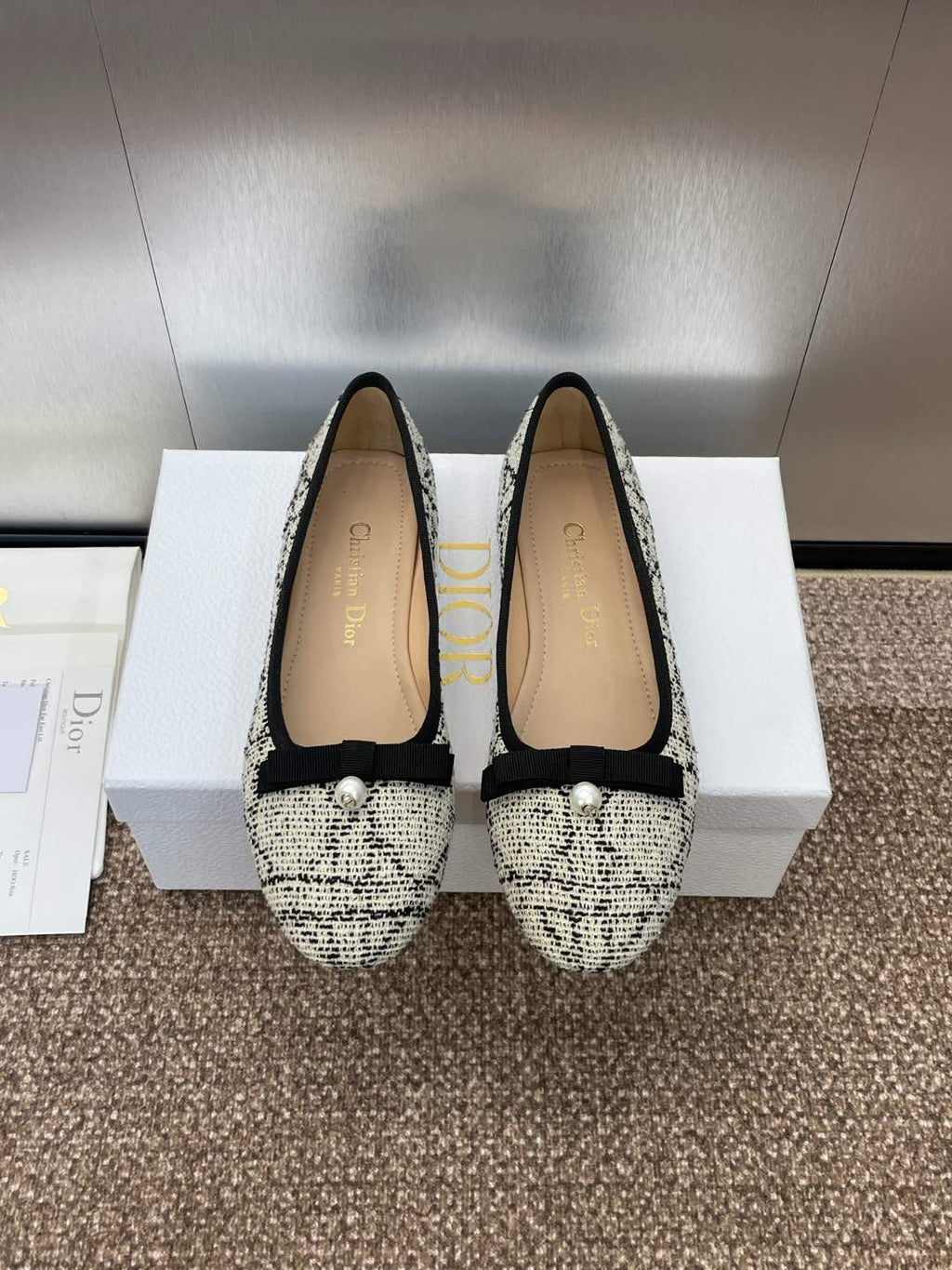 BALLET FLAT IN WHITE MIX BLACK EMBROIDERED CANNAGE TWEED