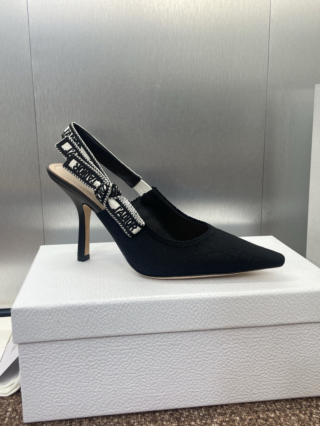 J'ADIOR SLINGBACK 25S PUMP 95MM IN BLACK QUAKE OBLIQUE EMBROIDERED FABRIC