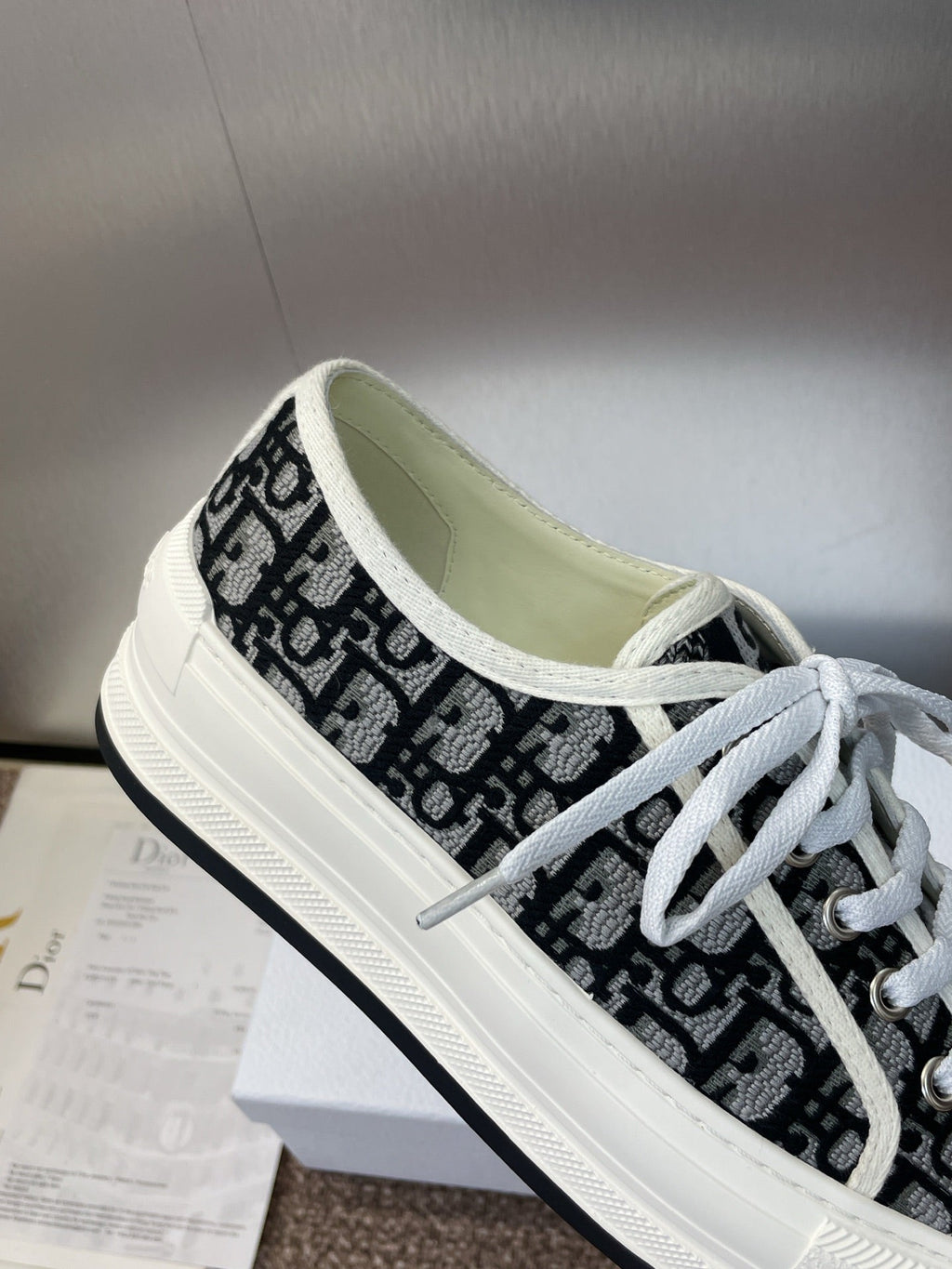 DIOR 25S WALK'N' SNEAKER IN DEEP BLUE DIOR OBLIQUE EMBROIDERED COTTON