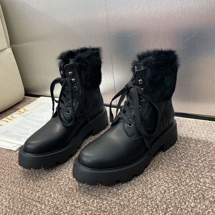 DIOR 25S D-MAJOR ANKLE BOOTS WICKER STYLE 35MM IN BLACK CALFSKIN AND FUR