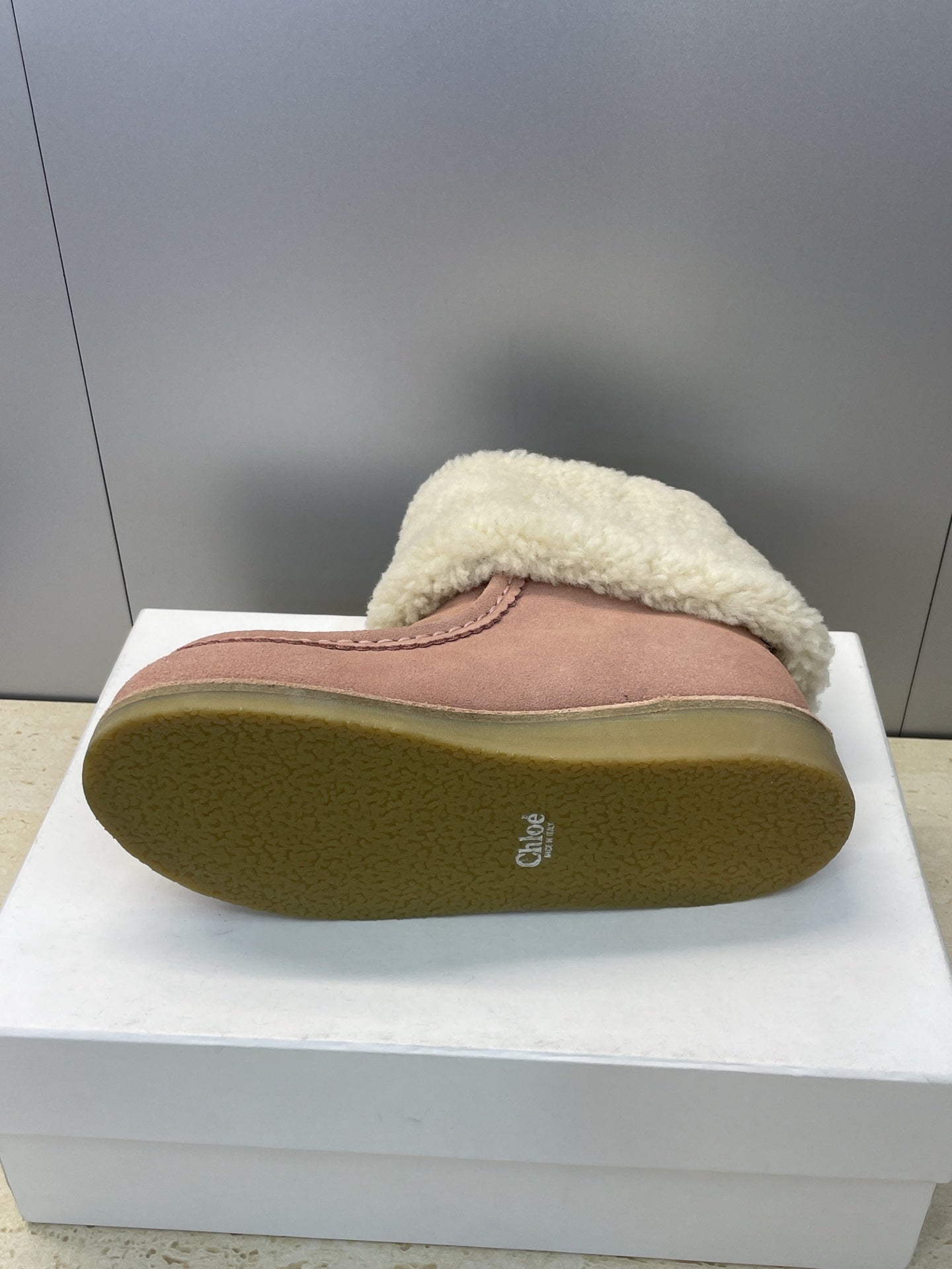 CHLOÉ 26S SHEARLING BOOTS IN LIGHT PINK SUEDE