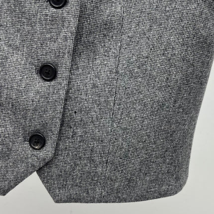 LORO PIANA 26S V-NECK BUTTONED VEST 901