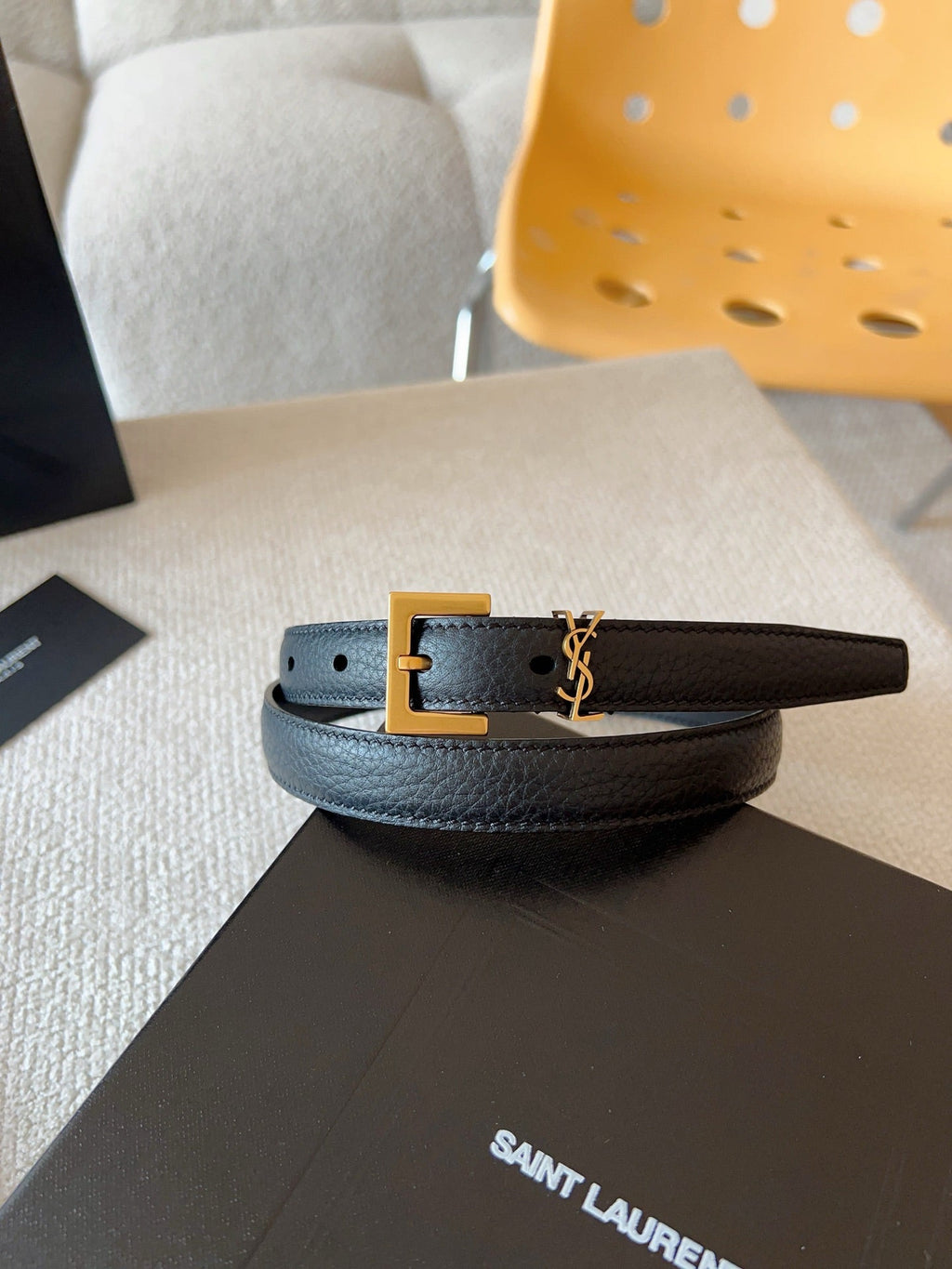 YSL 25S BELT 20 MM IN BLACK CALFSKIN 571013