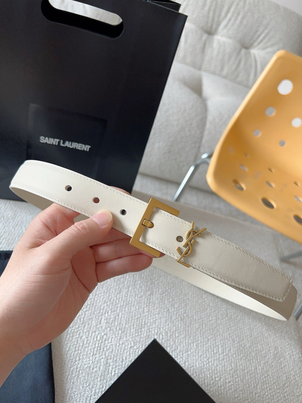 YSL 25S BELT 30 MM IN CREAM WHITE CALFSKIN 571019
