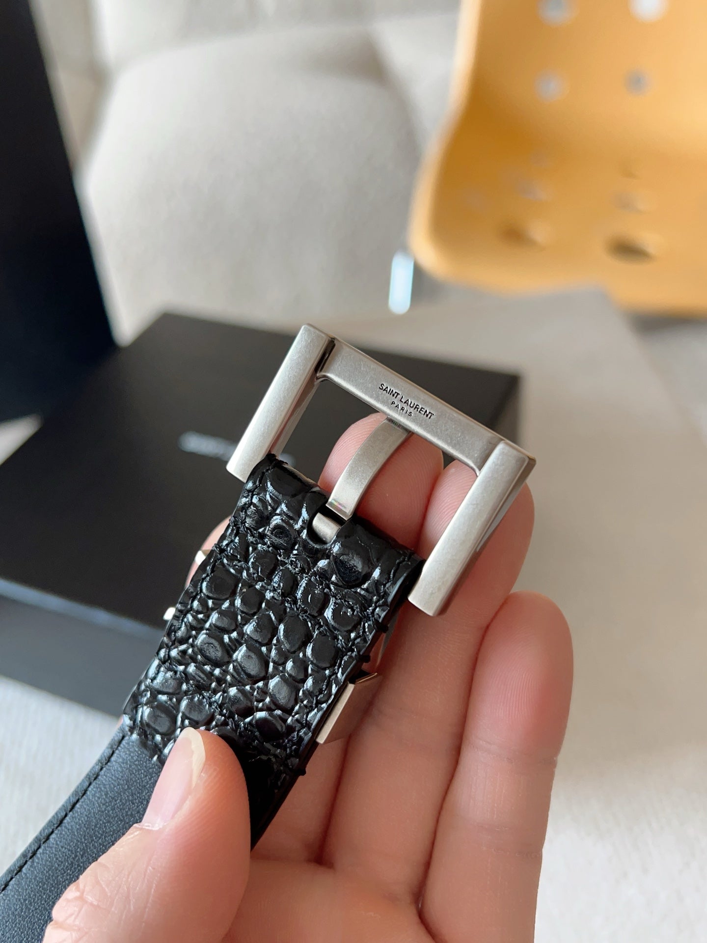 YSL 25S BELT 30 MM IN BLACK CALFSKIN SNAKE-EMBOSSED 571010