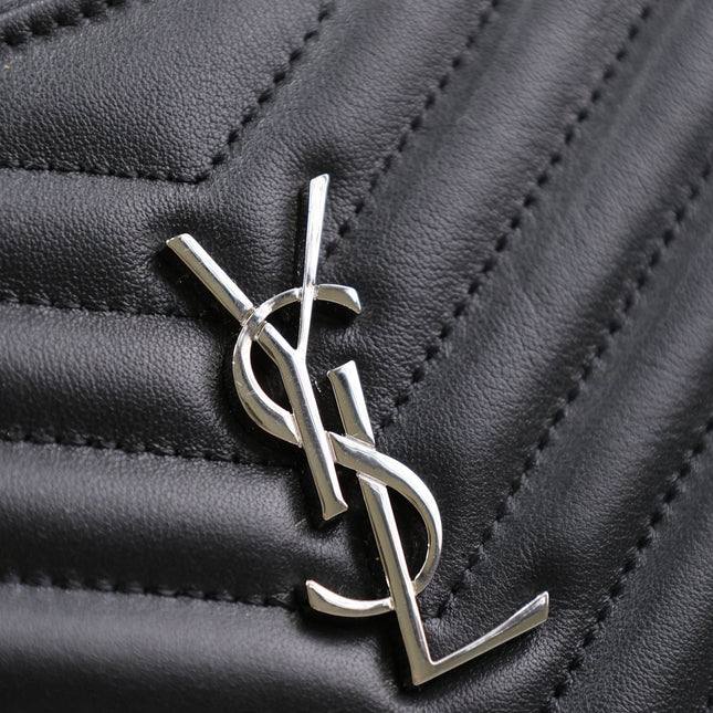 CLUTCH 30 IN BLACK QUILTED CALFSKIN SILVER BUCKLE