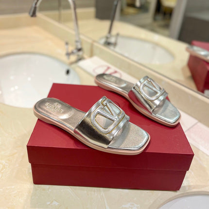 VALENTINO 26S SLIDES IN SILVER CALFSKIN WITH LOGO