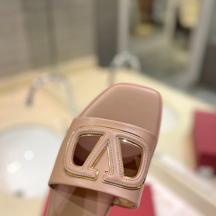 VALENTINO 26S SLIDES IN NUDE CALFSKIN WITH LOGO