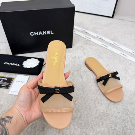CHANEL 26S SLIDE SANDALS IN BEIGE MESH AND CALFSKIN WITH BLACK RIBBON