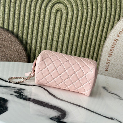 CHANEL 26S CLASSIC QUILTED COSMETIC POUCH 18 IN LIGHT PINK GRAINED CALFSKIN GOLD HARDWARE