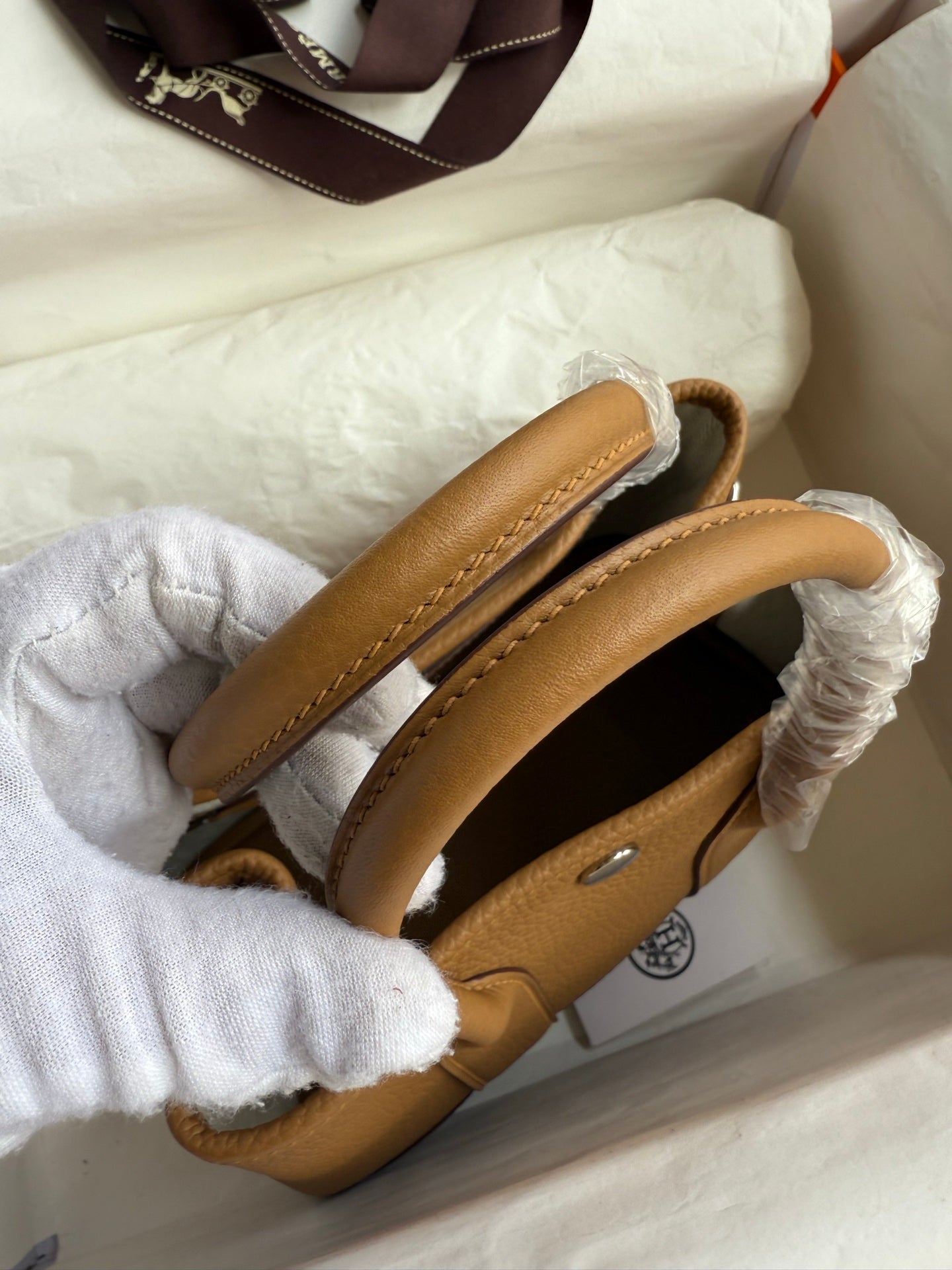 HM 25S GARDEN PARTY 23 CM IN CARAMEL BROWN TOGO