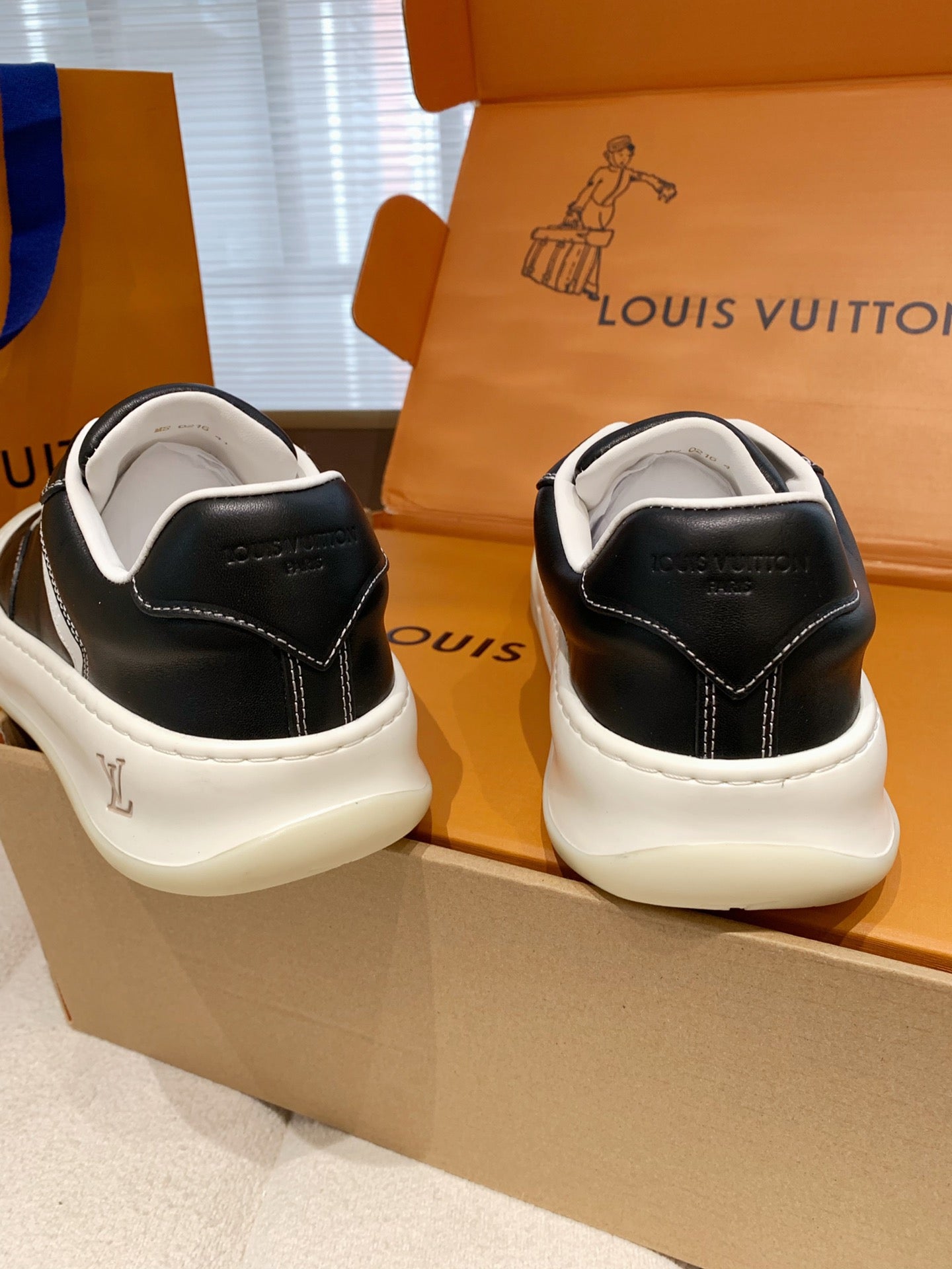 LV 26S TILTED SNEAKERS IN BLACK CALFSKIN