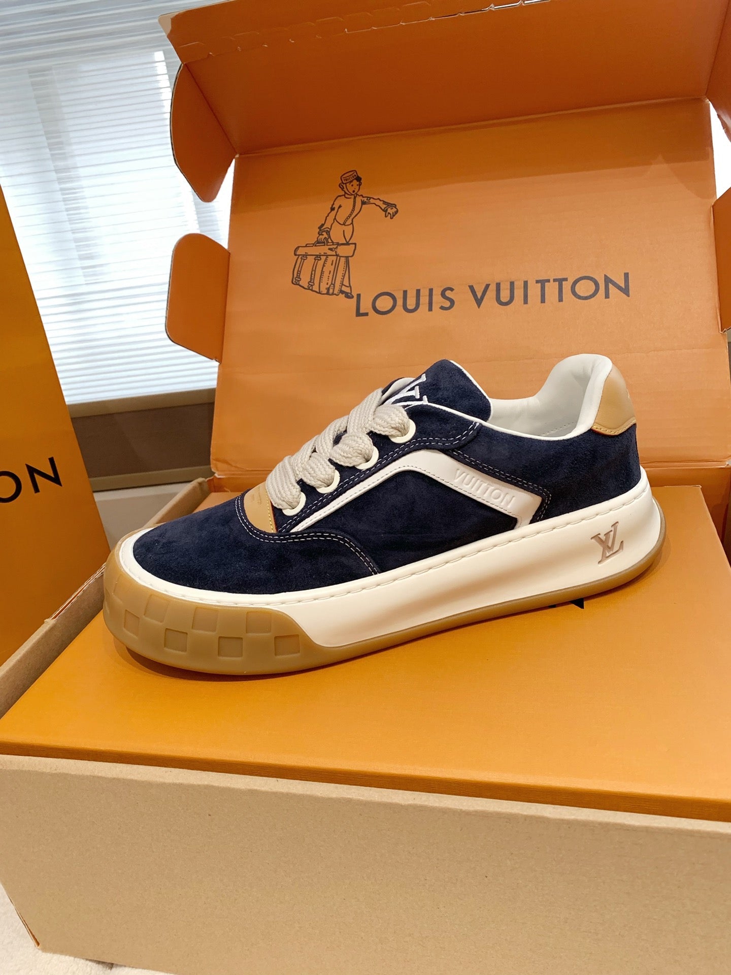 LV 26S TILTED SNEAKERS IN DARK BLUE SUEDE